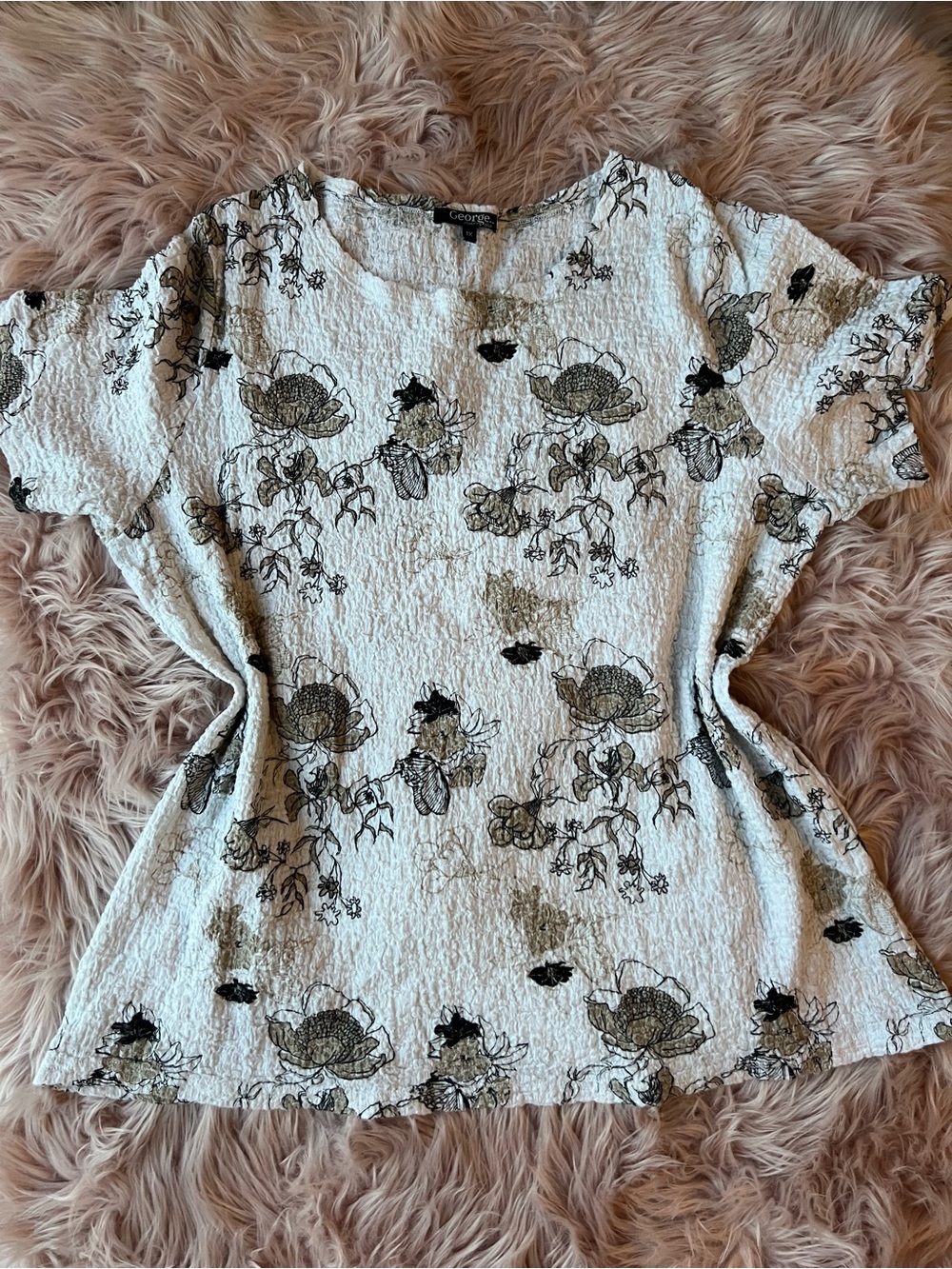 George Cream Short-Sleeve Floral Textured Top Plus Size